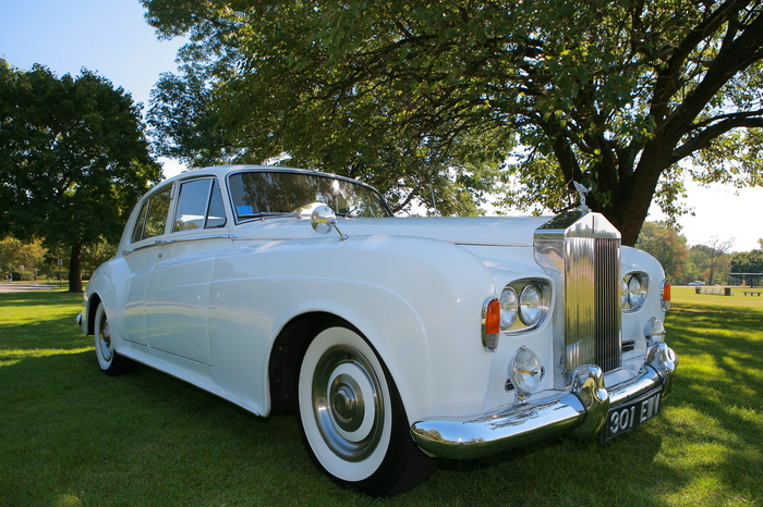 Rolls Royce Silver Cloud & Bentley Collection by Santos VIP Limousine | New Jersey Weddings
