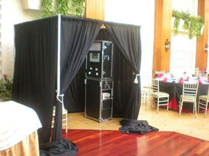 Photo Booth | Pure Platinum Party Entertainment