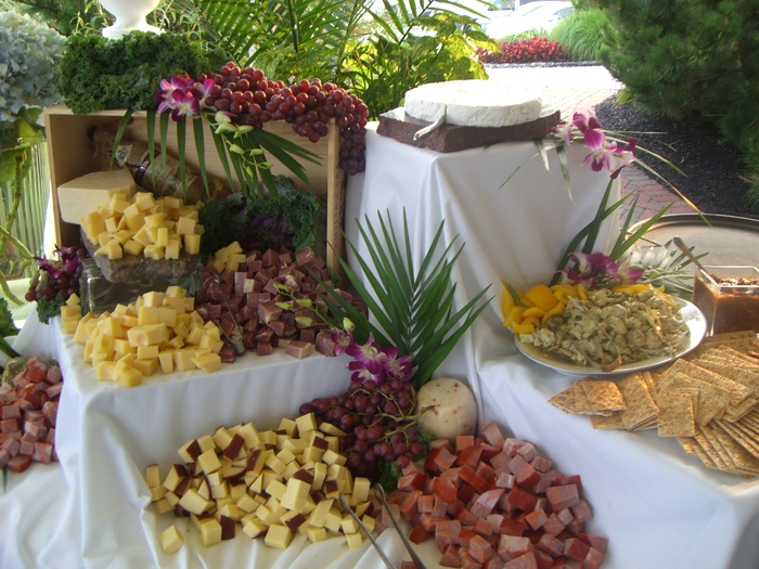 Creative Displays: The Ultimate Caterer