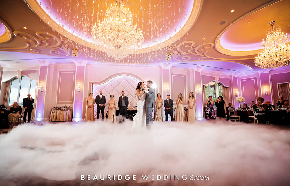 Luxurious  Ambiance and Ballrooms