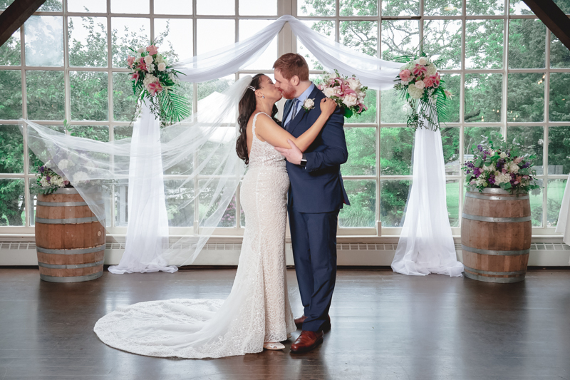 Outstanding Wedding With Our Smithville Inn Wedding Photographers