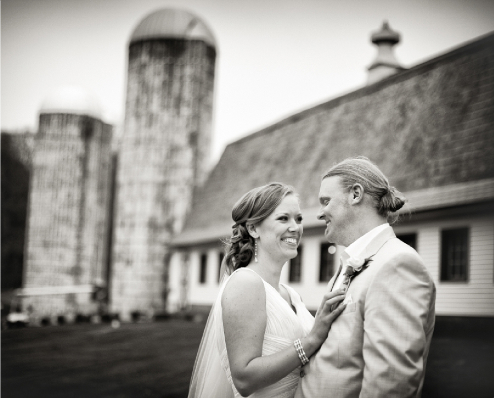 Stephanie & CJ's Wedding Album at Perona Farms | Photography by Lyte Studios | NJ Photographer