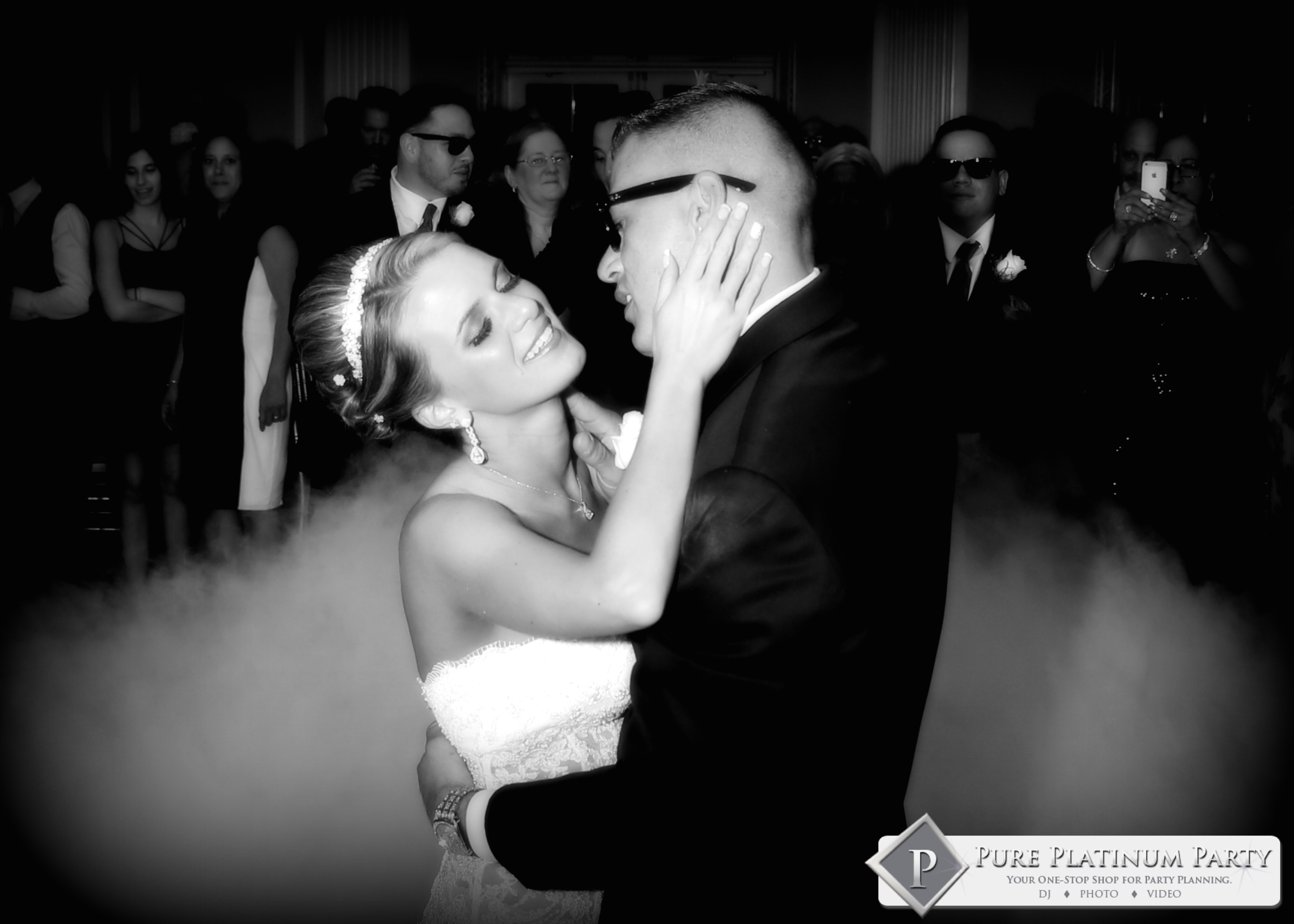 New Jersey Couple Dances on the Clouds for Their First Dance