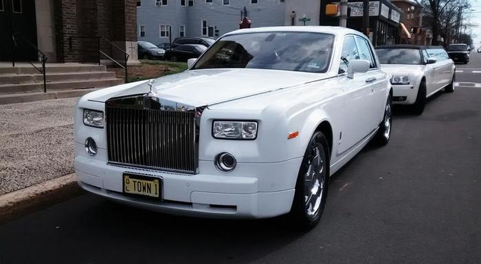 Town Limousine Service: Limos, Party Buses & Luxury Cars For Weddings