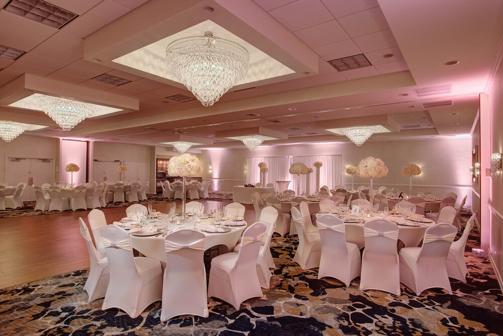The Atlantis and Coral Ballrooms | Days Hotel Toms River | Jersey Shore Weddings